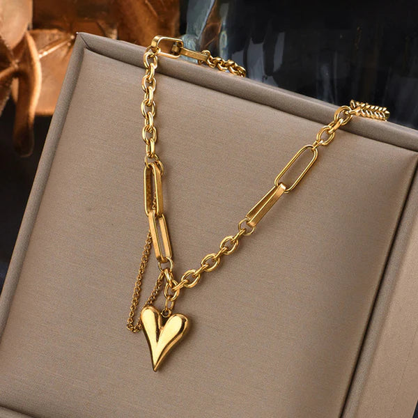 Anti Tarnish  Gold Plated Stainless Steel Heart Themed Rope Chain Necklace For Women