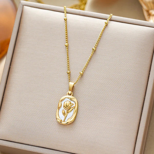 Anti Tarnish Gold Plated Rose Themed Pendant