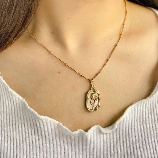 Anti Tarnish Gold Plated Rose Themed Pendant