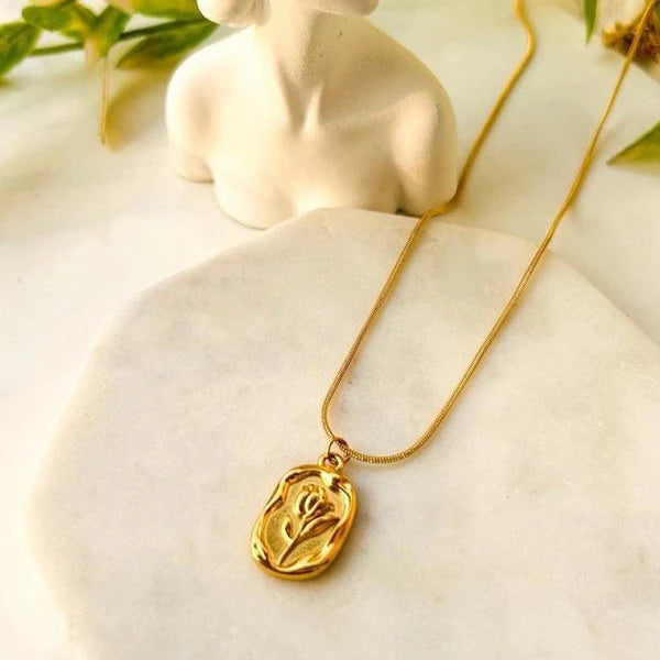 Anti Tarnish Gold Plated White Rose Themed Pendant